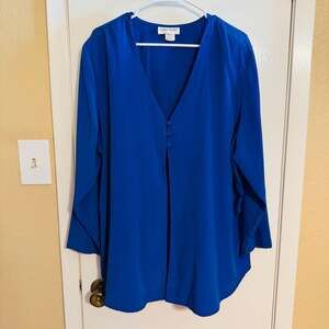 Graver Studio Women’s 1X Cobalt Blue Tunic Blouse V-Neck 3 Button Long Sleeve
